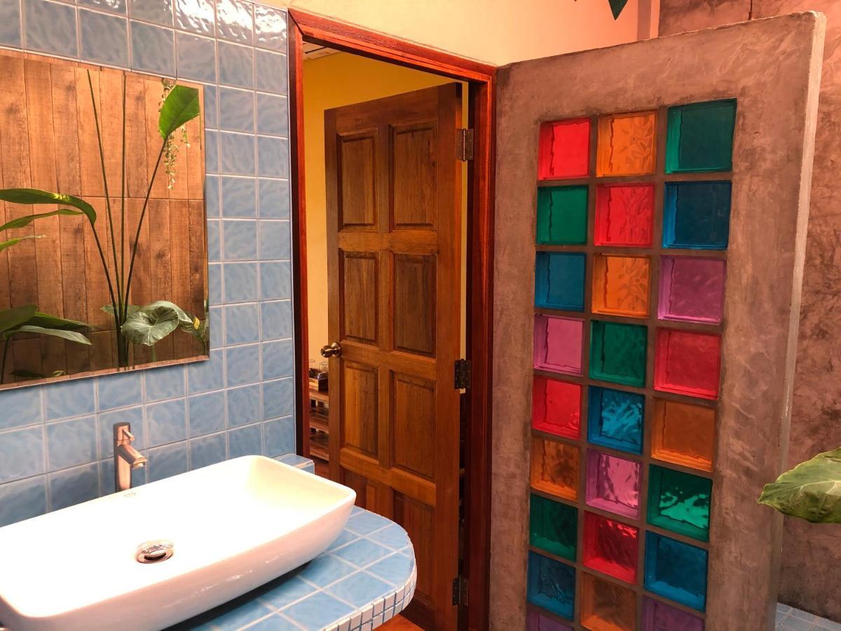 One World Bungalows Koh Lanta Exterior photo
