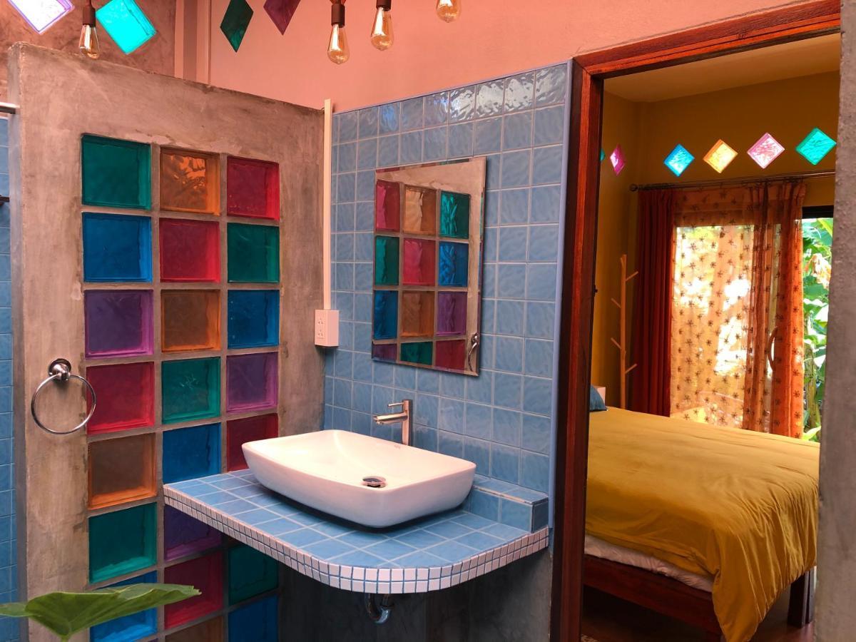 One World Bungalows Koh Lanta Exterior photo
