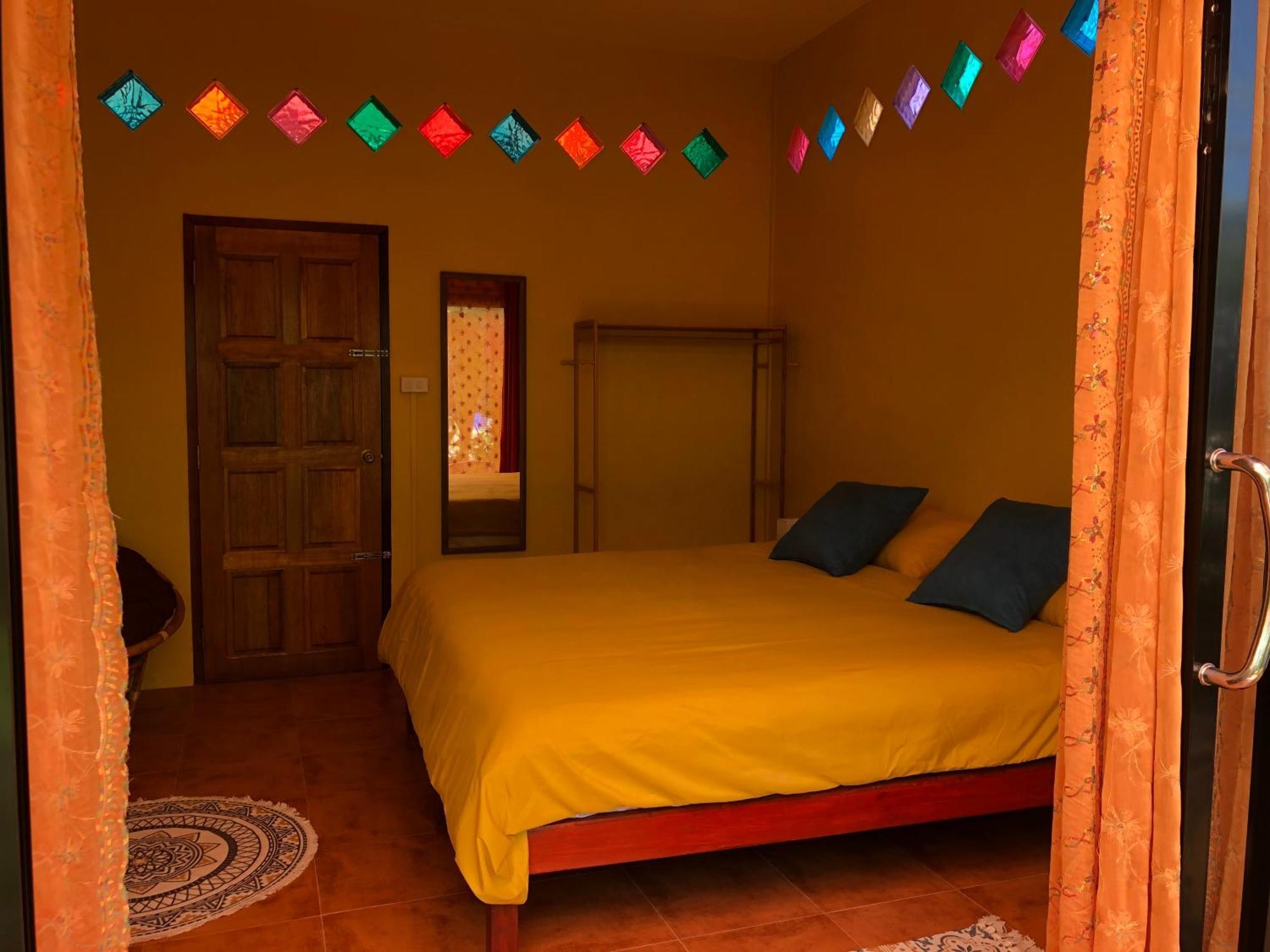One World Bungalows Koh Lanta Exterior photo